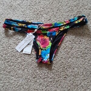 MAKE OFFER ~ ☀️🏖 NWT PILYQ Med Samba bikini, $76.00